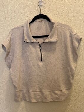 Danskin Women’s Lg Quarter-Zip Short Sleeve Crop top Sweatshirt - Light Heather